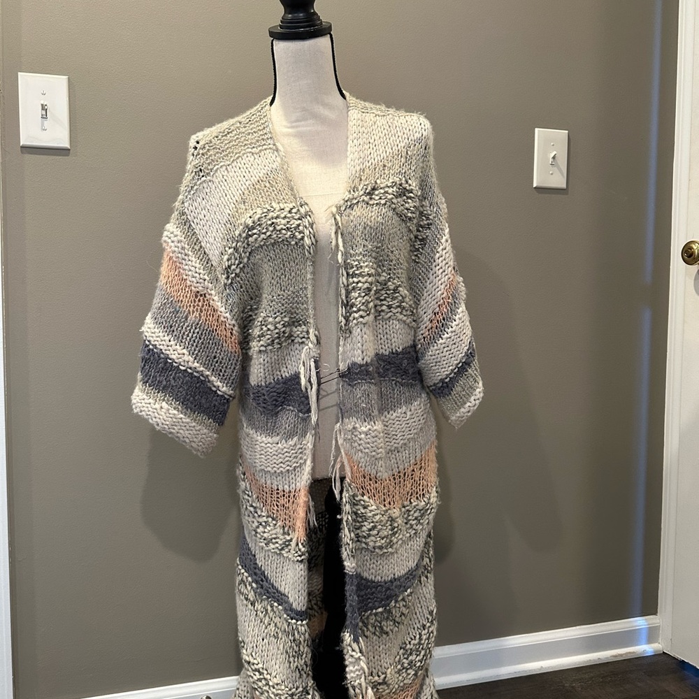 Vintage Free People hand knit cardigan duster sweater. Cream, silver, and gray.